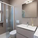 Apartamento Aurora Light - New 2026 - Private Gardens - Pool - Parking *