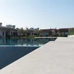 Aurora Light - New 2026 - Private Gardens - Pool - Parking Apartamento Desenzano del Garda